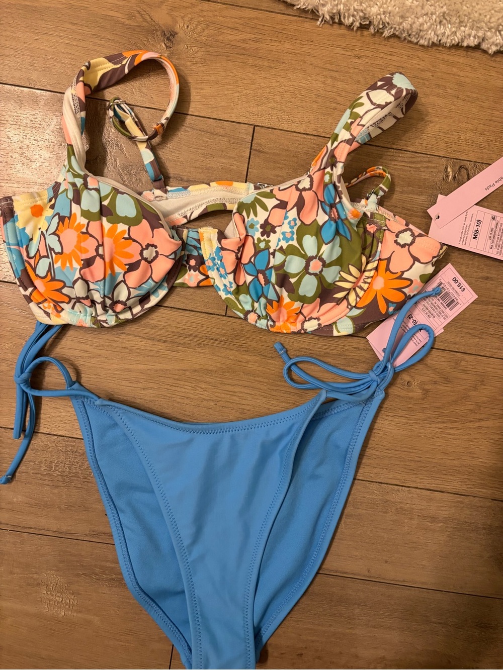 Wild Fable Colorful Floral Bikini Top NEW Med with light blue string bottoms XS